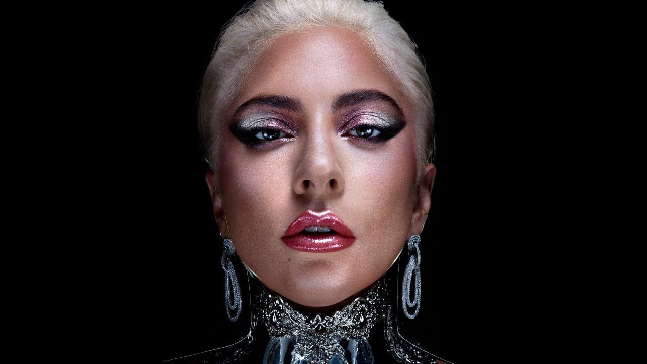 Lady Gaga presenta su nuevo corrector y explica su fuerte conexión con el  maquillaje - Forbes España