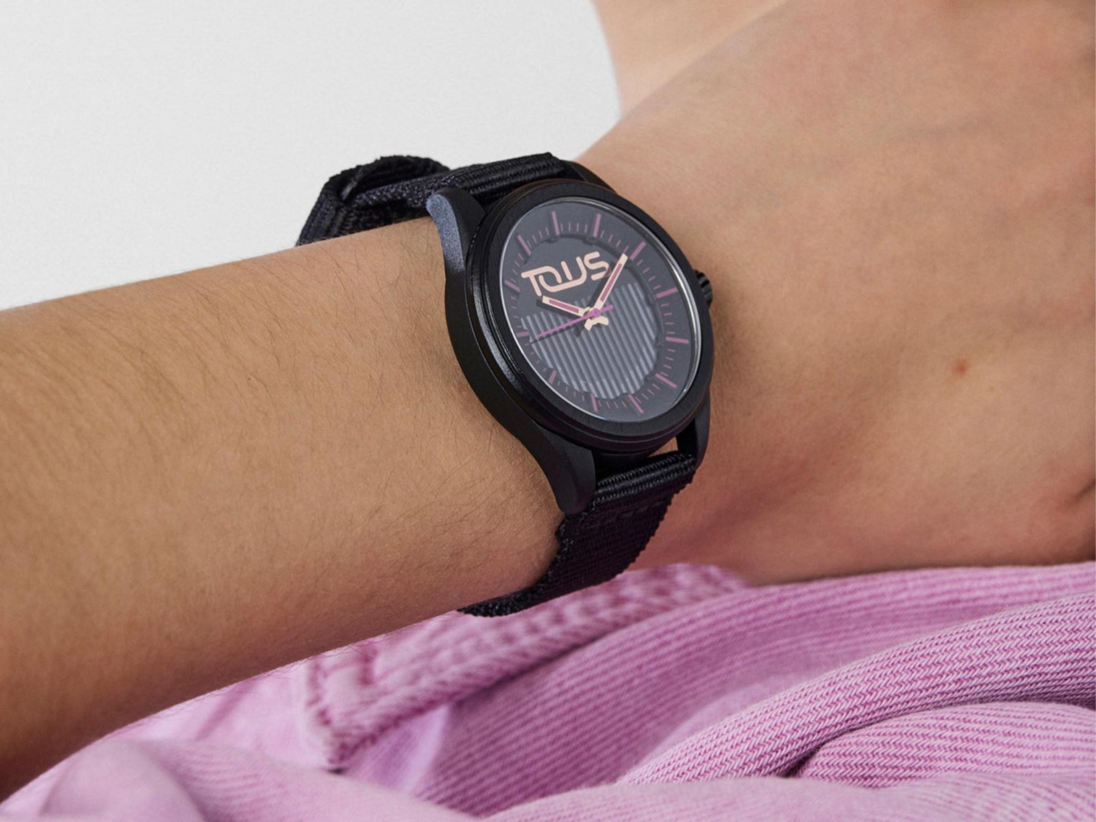 TOUS launches the new Vibrant Sun, its first eco-friendly watch