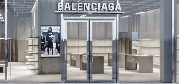 Balenciaga abre tienda en el outlet La Roca Village - HIGHXTAR.