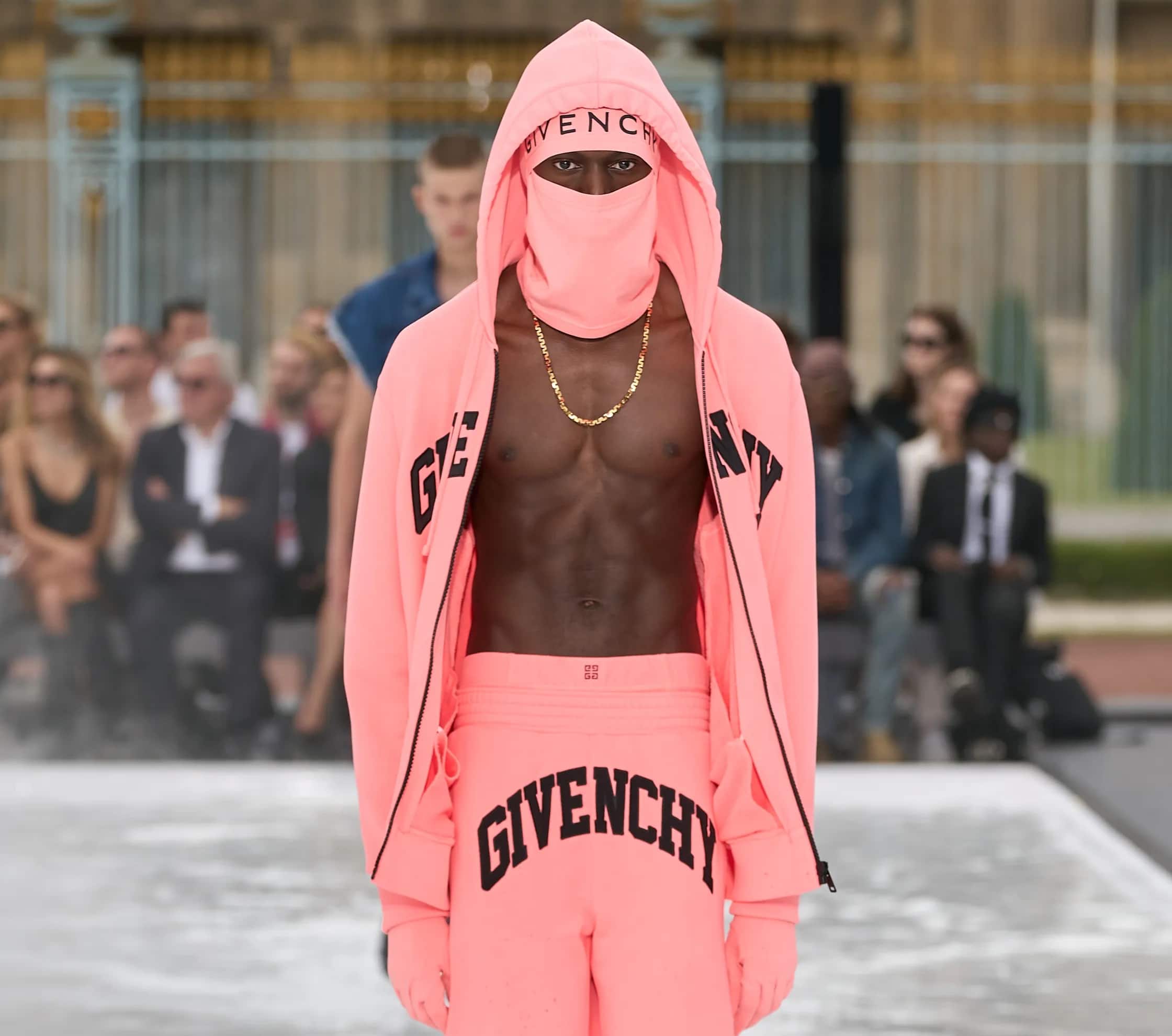 GIVENCHY SPRING 2022 READY-TO-WEAR  High fashion street style, Y2k men,  Fashion