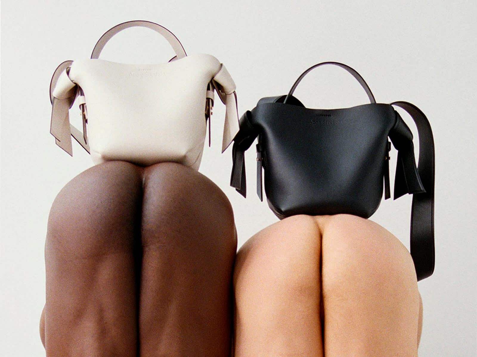 Acne Studios explora la sexualidad mientras presenta el bolso Musubi