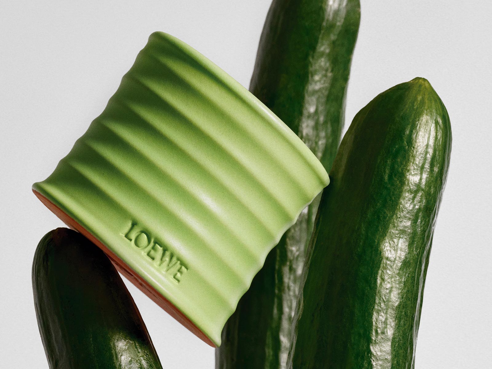 LOEWE launches new cucumber candle by Leo Wu