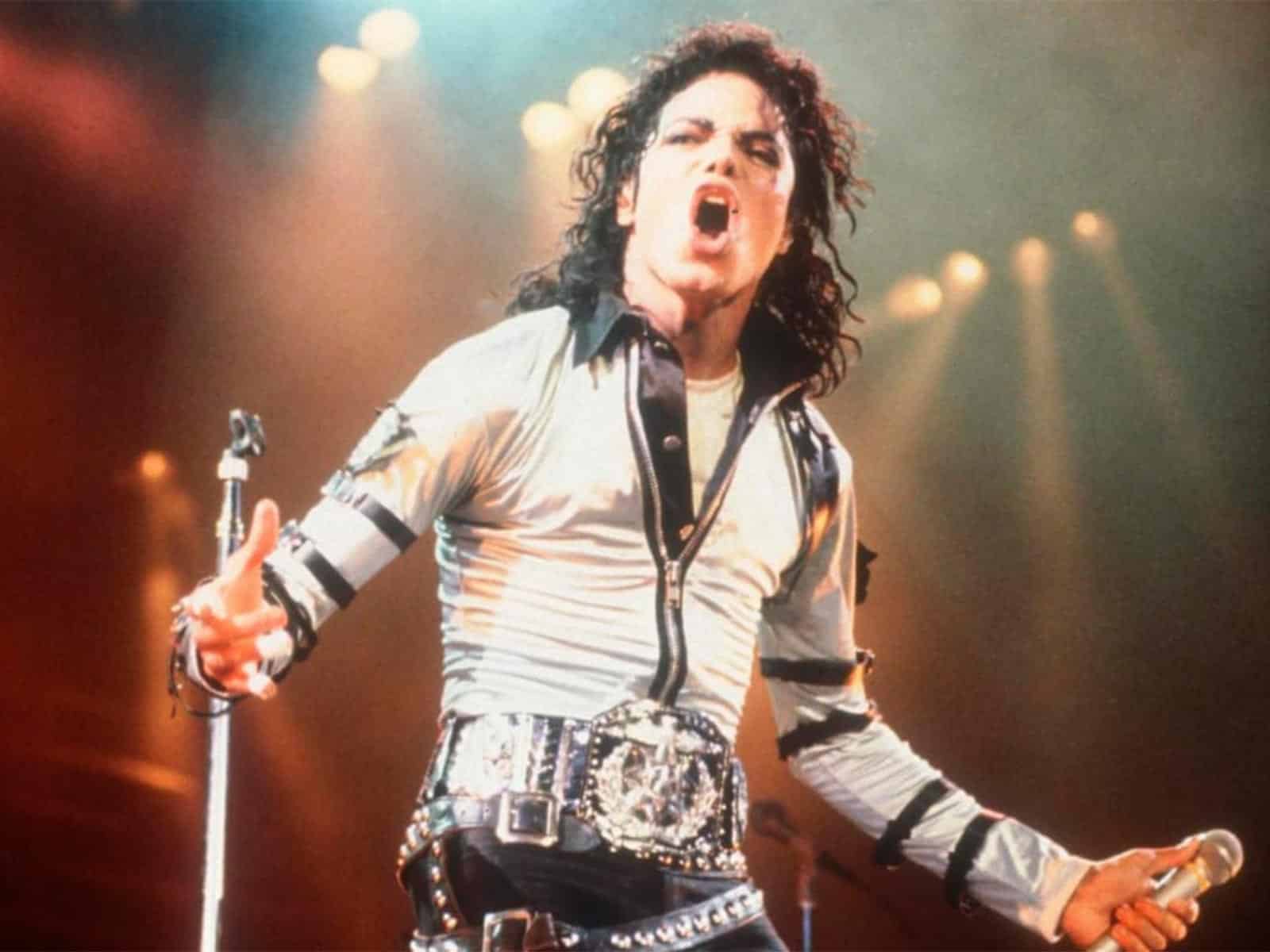 Retiran tres canciones de Michael Jackson por dudas sobre su autenticidad