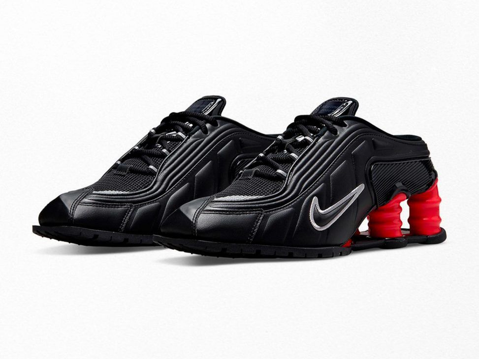Más detalles sobre las Martine Rose x Nike Shox MR4 'Black Red'