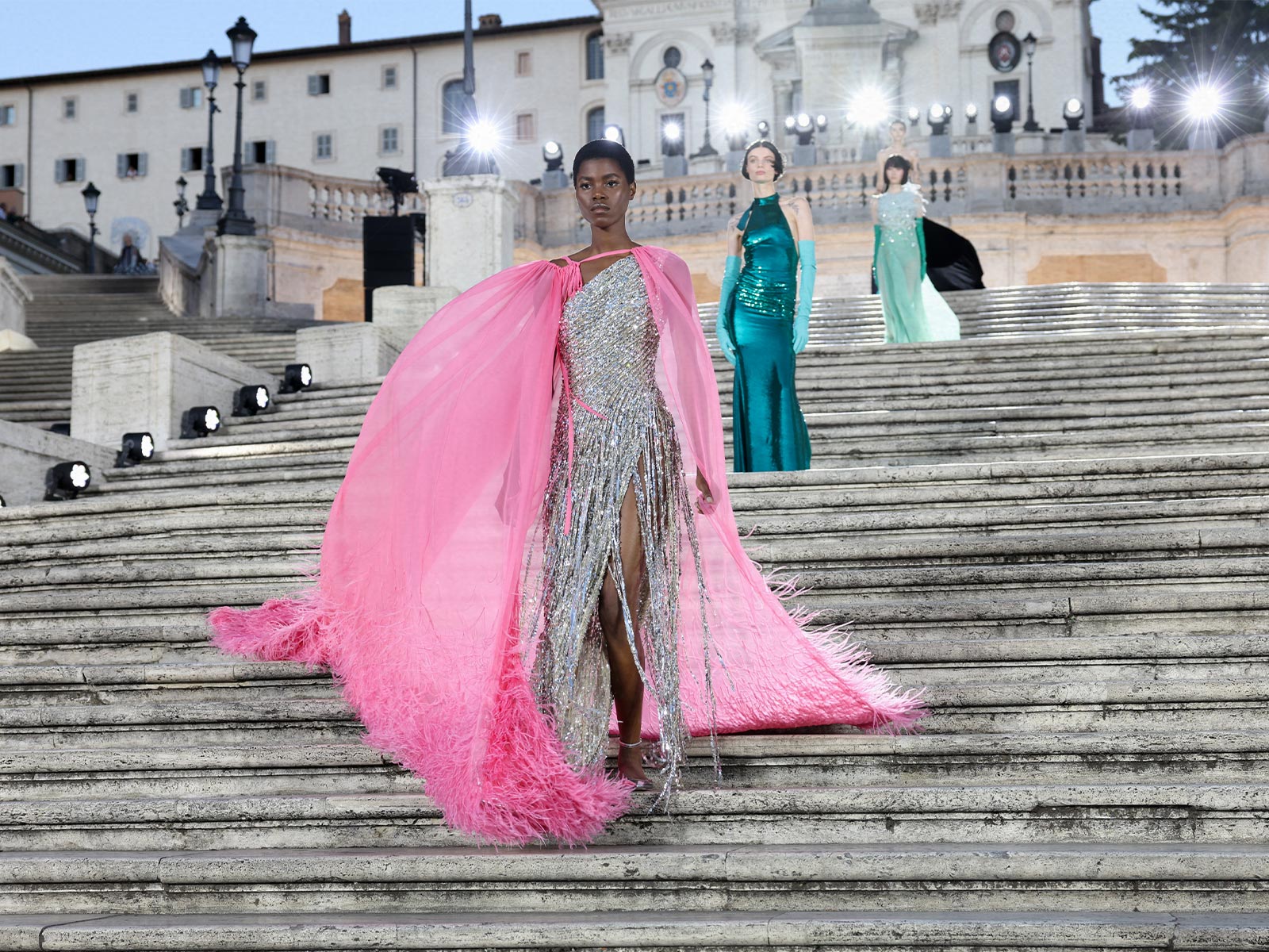 Dior demanda a Valentino y le exige 100.000€ de indemnización
