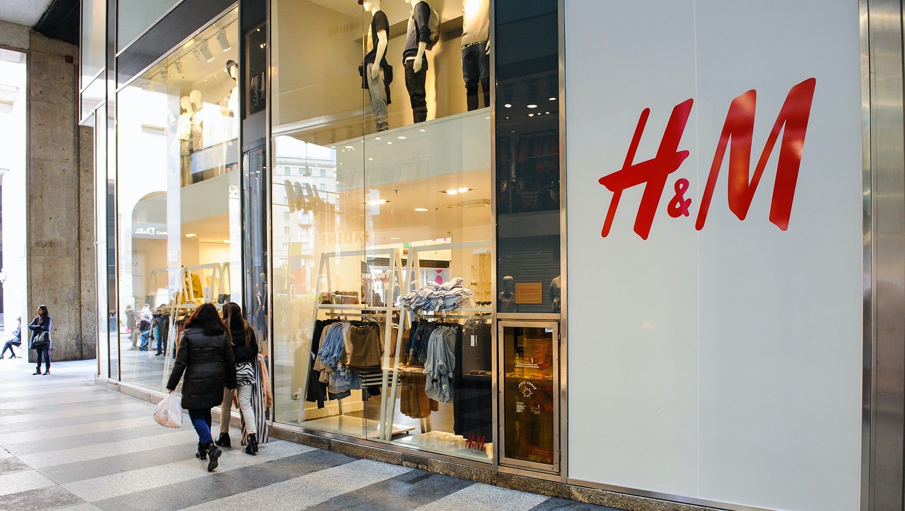 H&M accused of greenwashing - HIGHXTAR.