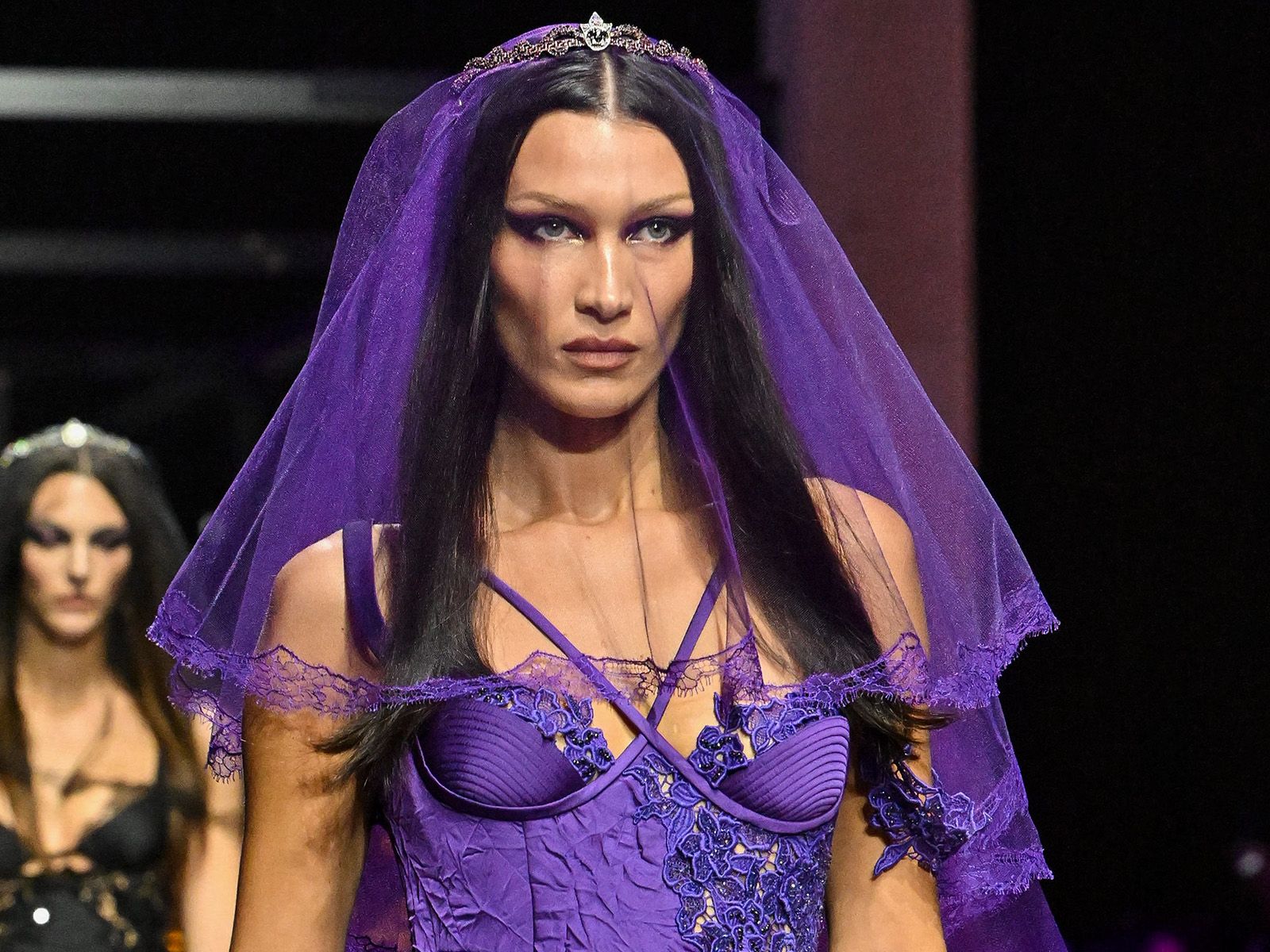 Versace brings out its gothic side in its latest show