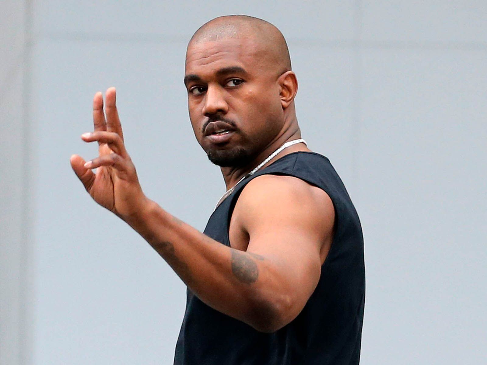 Kanye West decide ir por su lado y desligarse de adidas y GAP