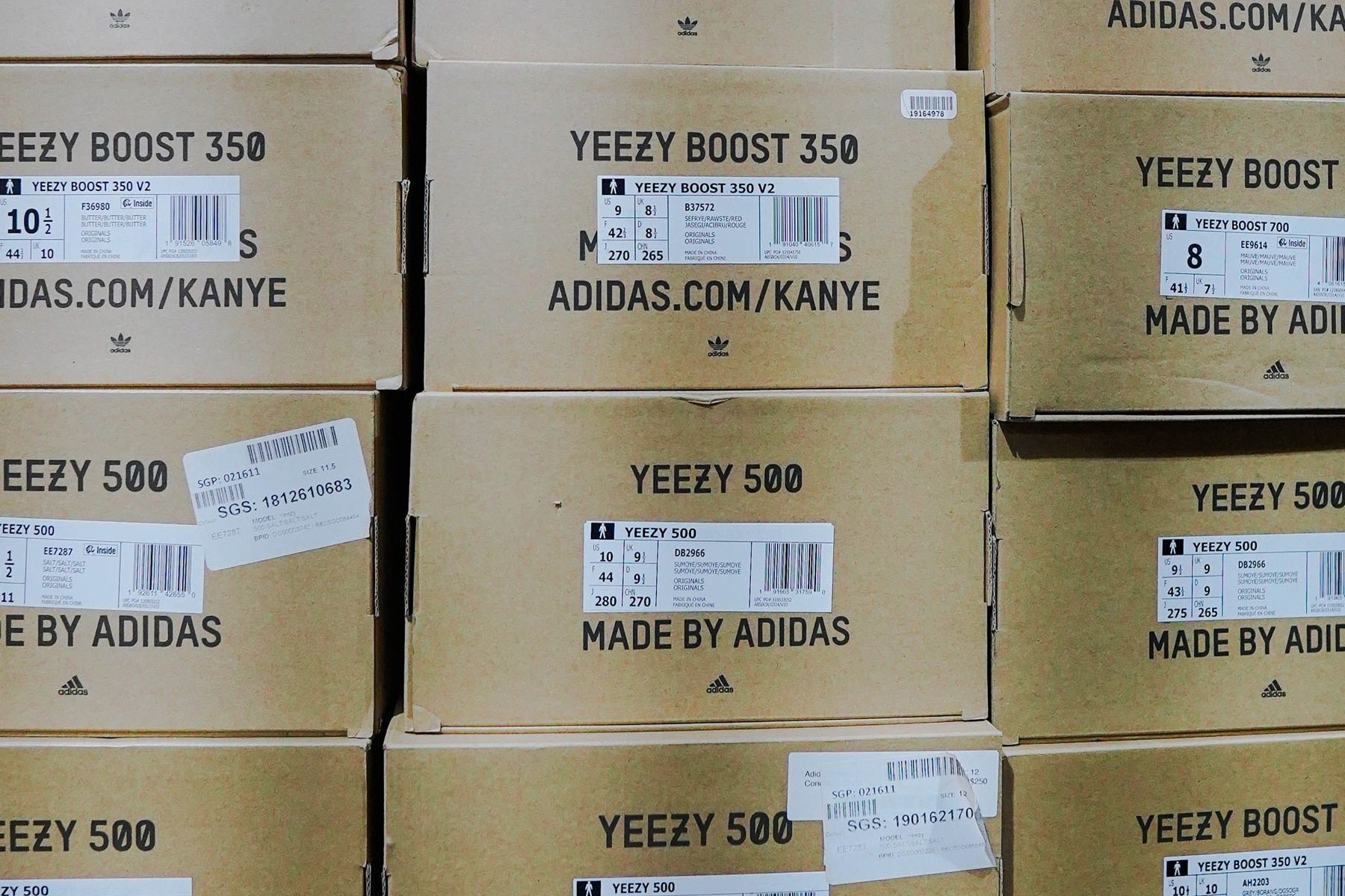 adidas seguir vendiendo los dise os de YEEZY al margen de Kanye West