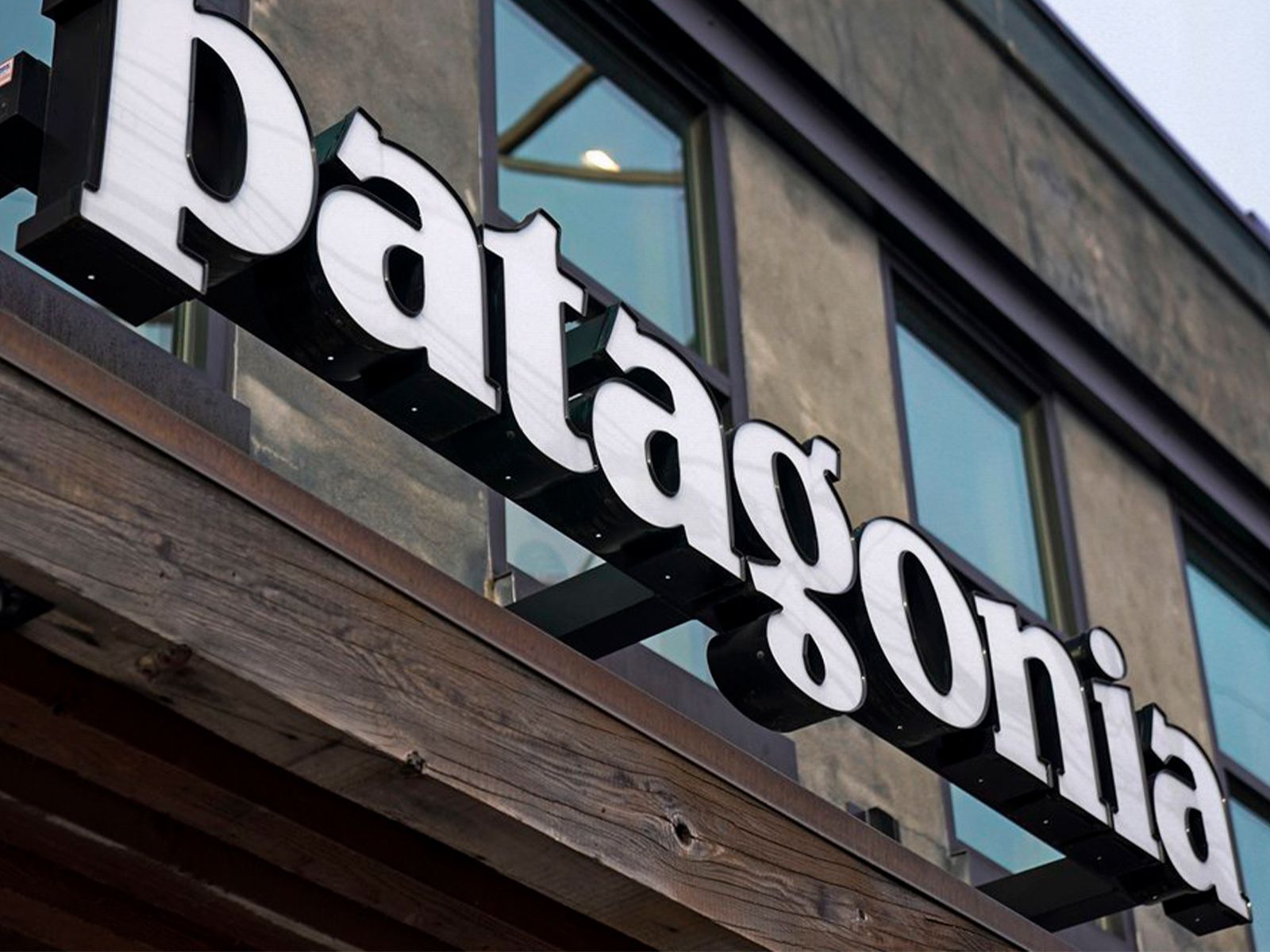 Patagonia denuncia a GAP por plagio