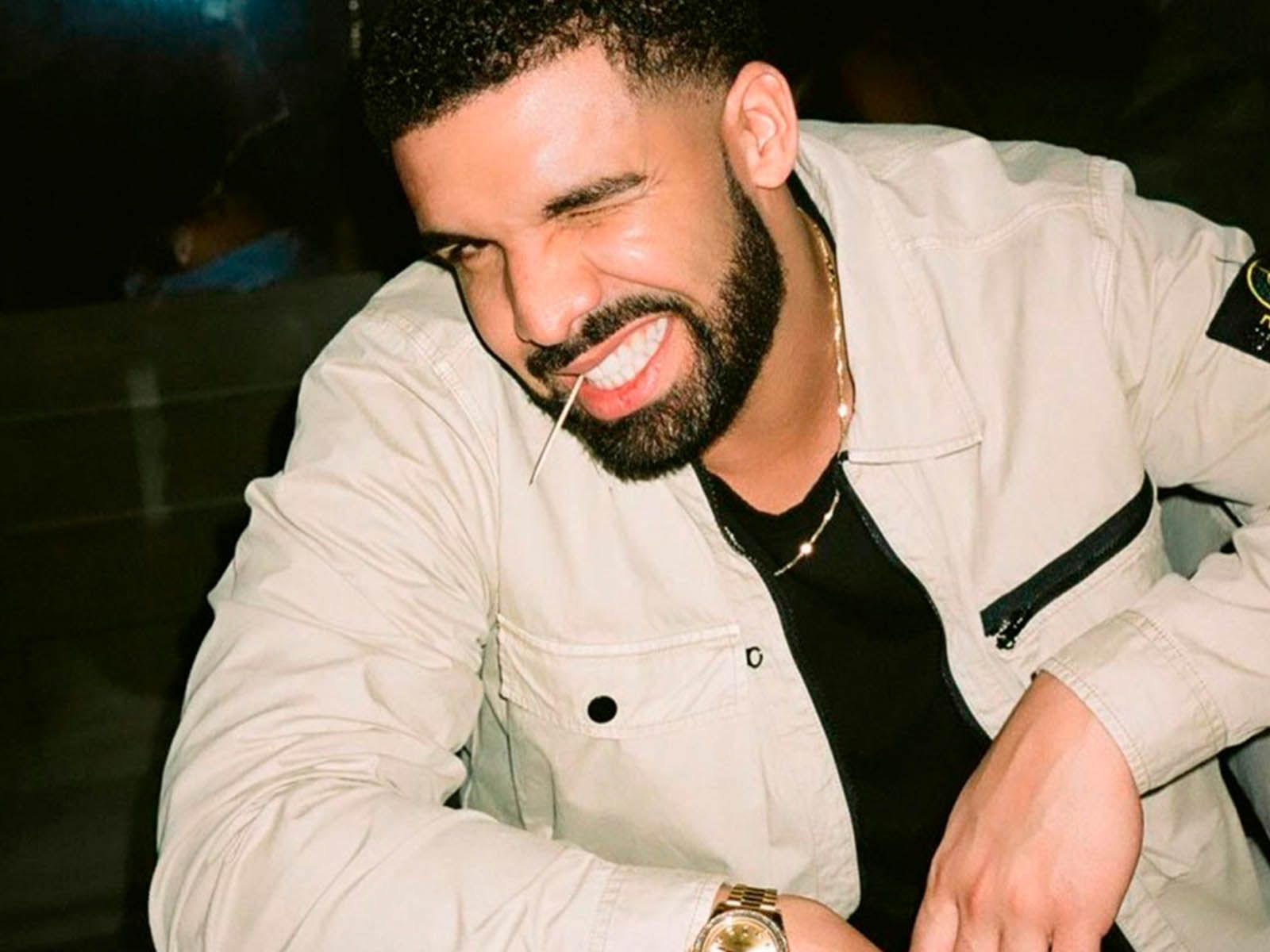 Los borradores de las canciones de Drake se subastarán
