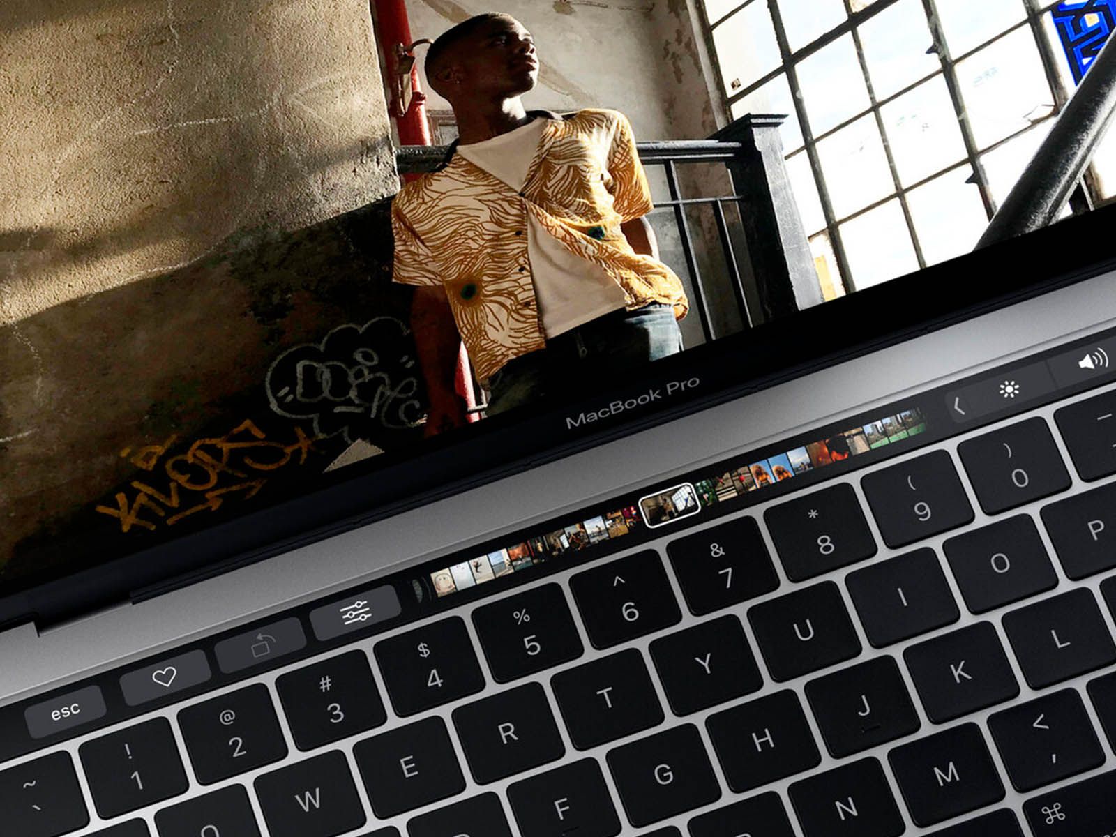 Apple is developing a MacBook Pro with touchscreen display