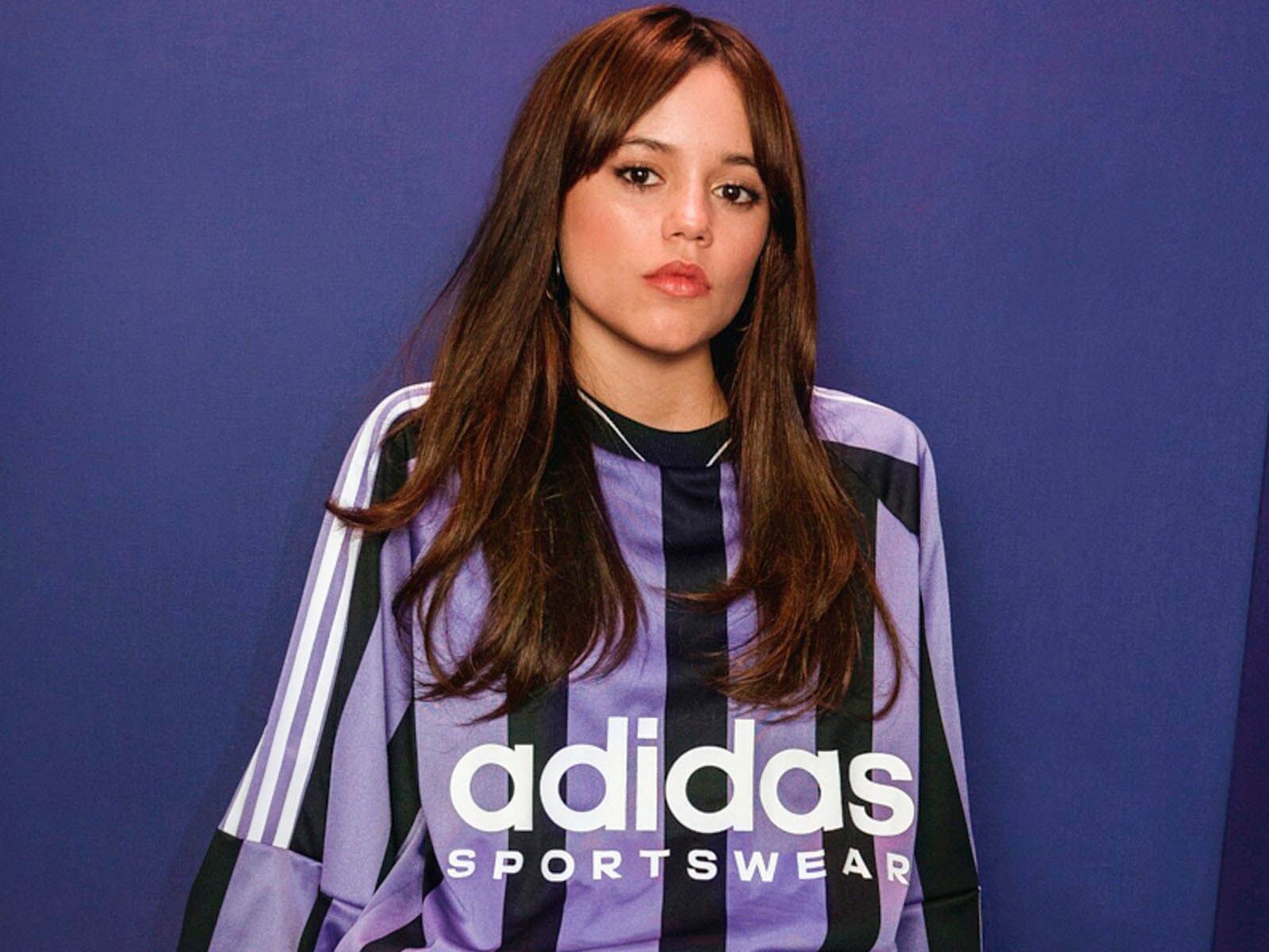 Posesión Concentración sentido Jenna Ortega es la nueva embajadora global de adidas - HIGHXTAR.