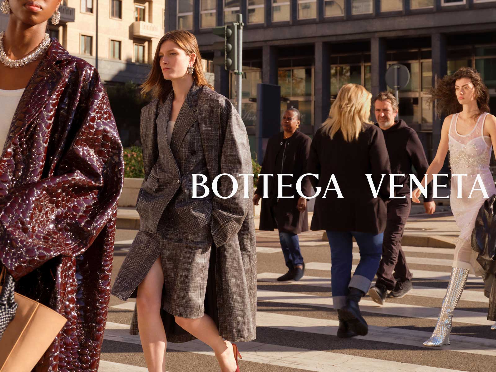 Bottega Veneta lanza su nueva campaña Summer 2023