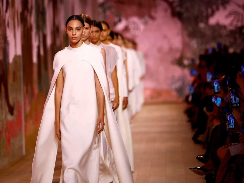 Dior pays homage to Greek goddesses with its 2023 fall/winter collection at  Paris Couture Week