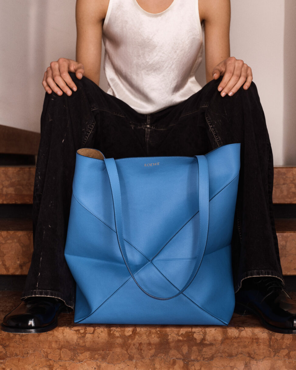 Loewe Puzzle Medium Foldable Tote Bag