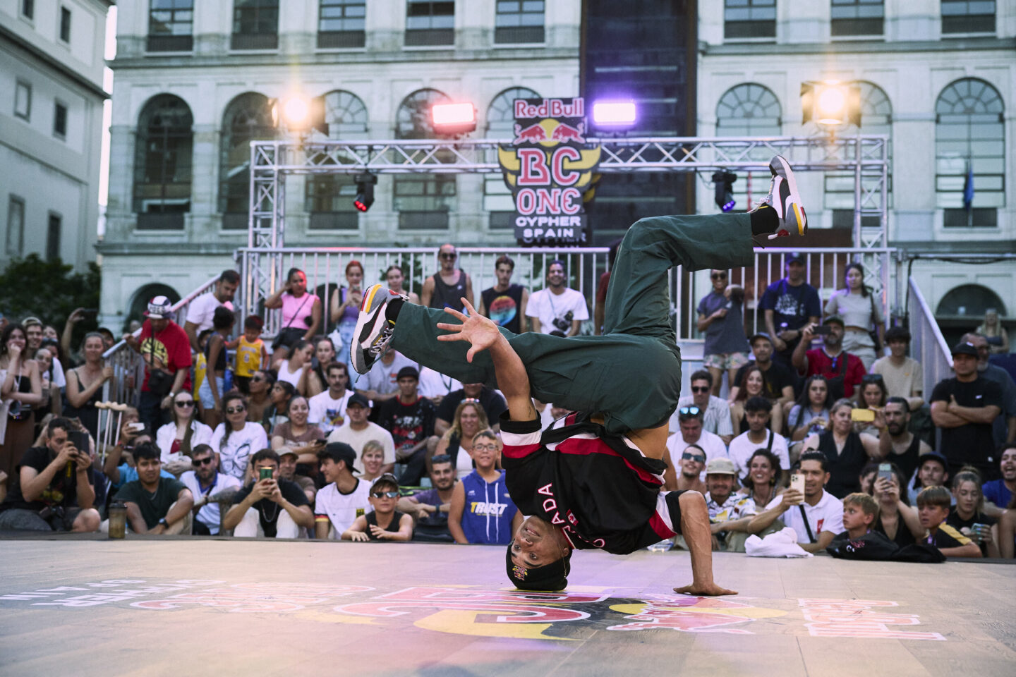 Lola Y Grazy Son Los Campeones Nacionales De Red Bull Bc One Highxtar