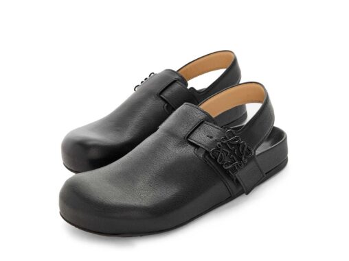 Looking for clogs for this summer? LOEWE has the perfect choice