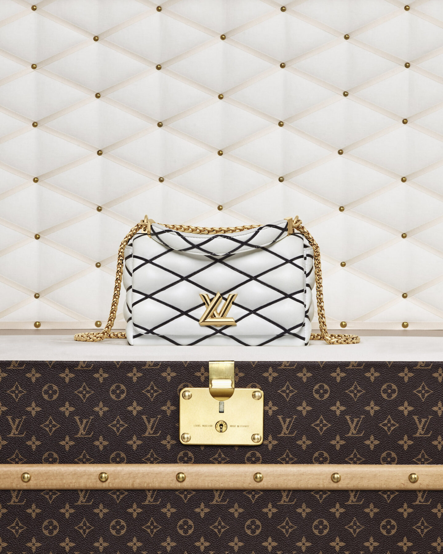 Louis Vuitton, brand, gold, louisvuitton, lv, pattern, pattern