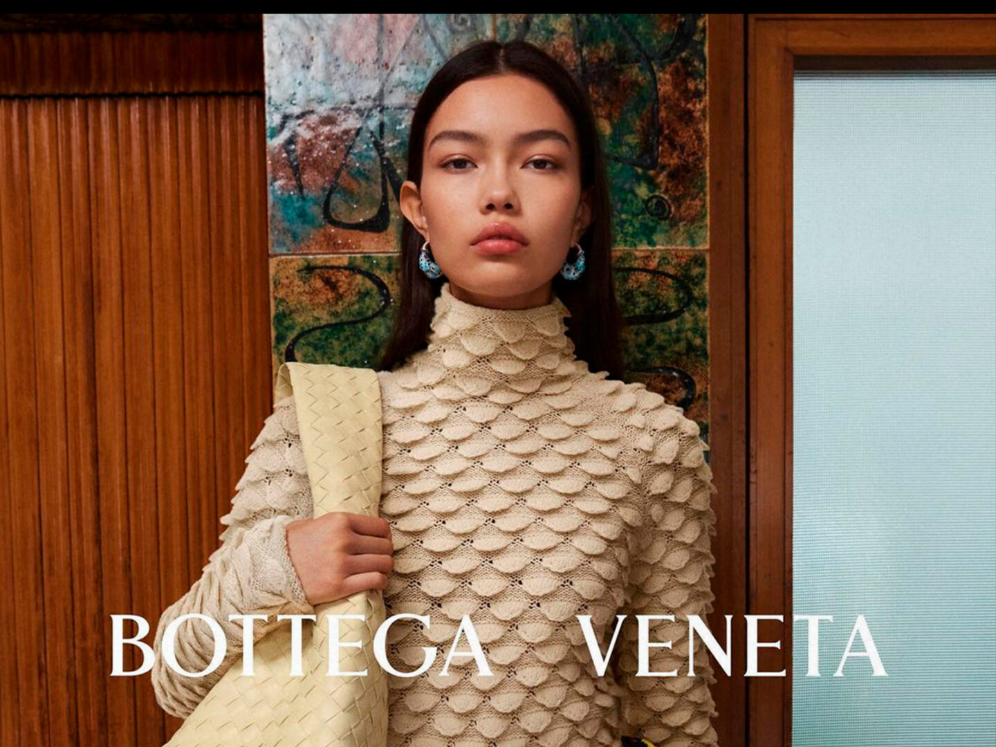 Bottega Veneta Fall/Winter 2023 campaign: a fashion-architecture dialogue