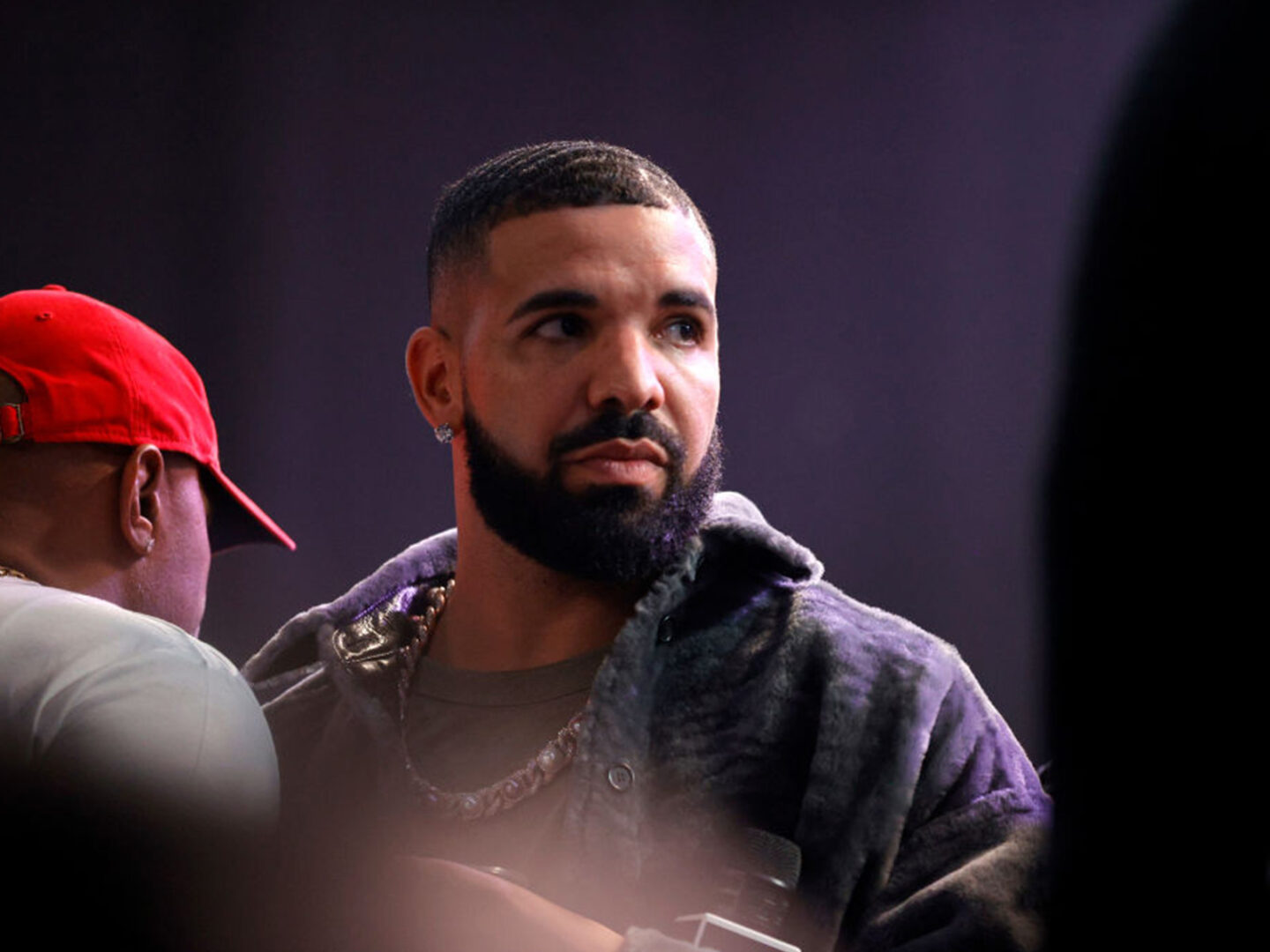 Drake gives away a $35,000 Hermès Birkin bag at a concert