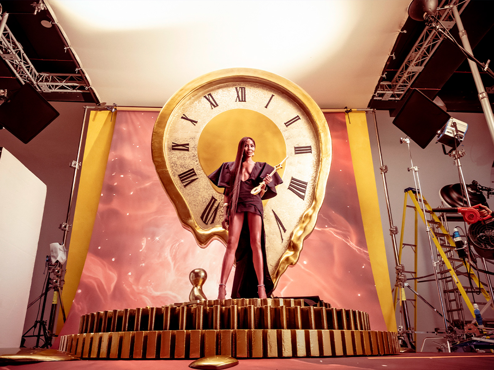 Thumb_CalendarioPirelli_2023_W