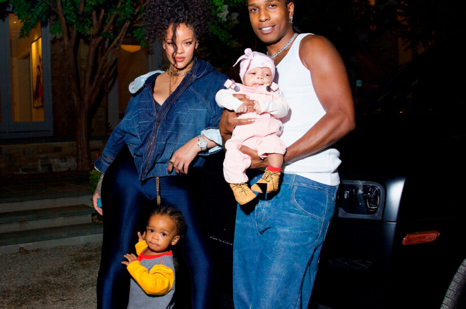 Rihanna y A$AP Rocky posan por primera vez junto a sus dos hijos RZA y Riot Rose