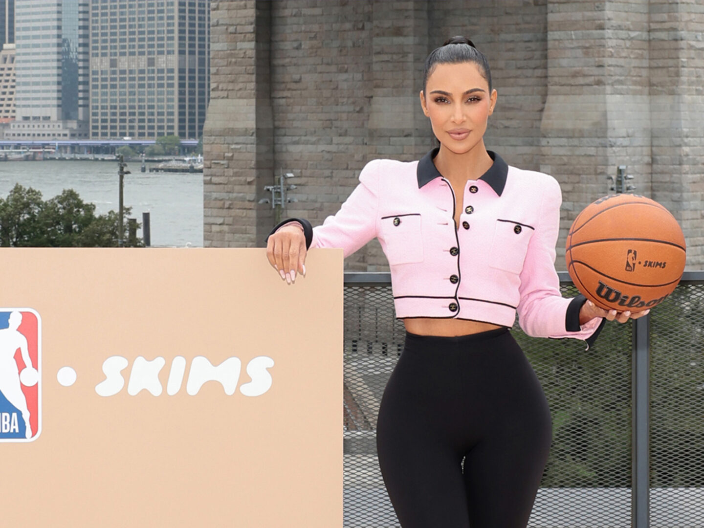SKIMS se convierte en socio oficial de ropa interior de la NBA, la WNBA y USA Basketball