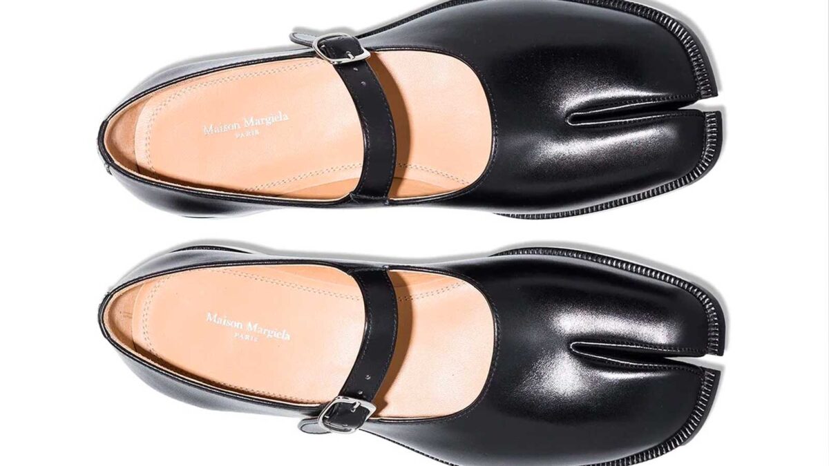 Tabi leather Mary-Jane shoes