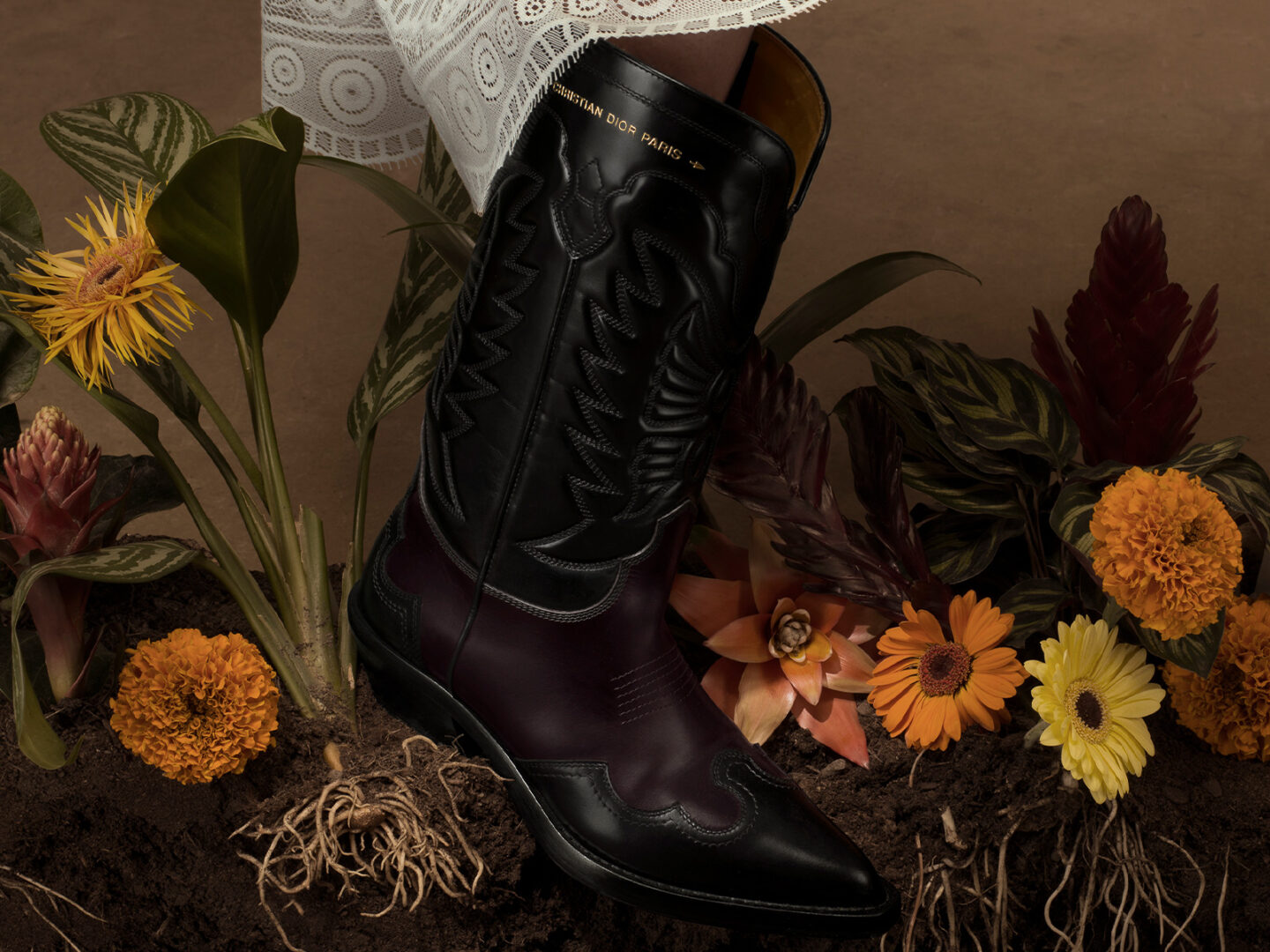 ¿Buscas unas botas Cowboy? Dior tiene las opciones definitivas