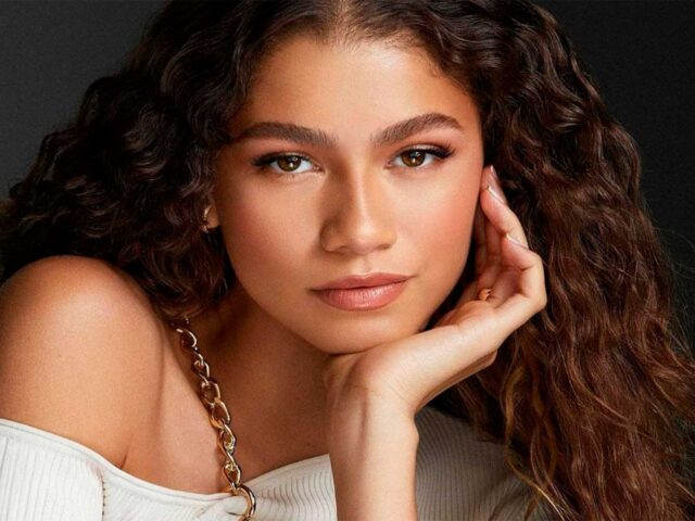 ‘Wavy’ or Zendaya’s go-to hairstyle for all her looks