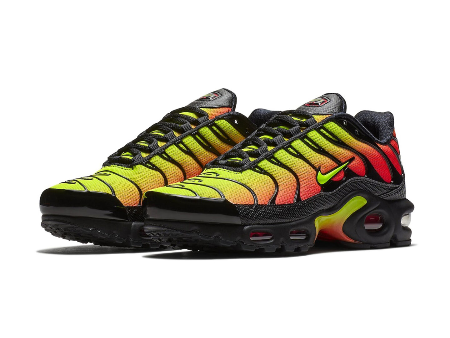 Nike Air Max Plus ‘Volt/Solar Red’ is back