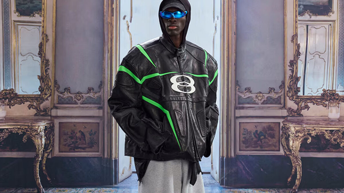 BALENCIAGA - ★Demna期の最後の写真集 未開封 VETEMENTS Summercamp Demna unveils his final ready-to-wear collection for
