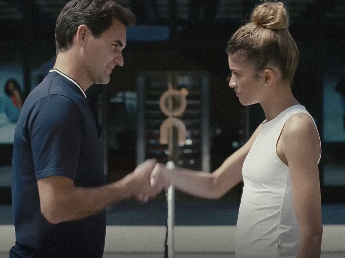 Zendaya se enfrenta a Roger Federer en un partido de tenis para la marca On