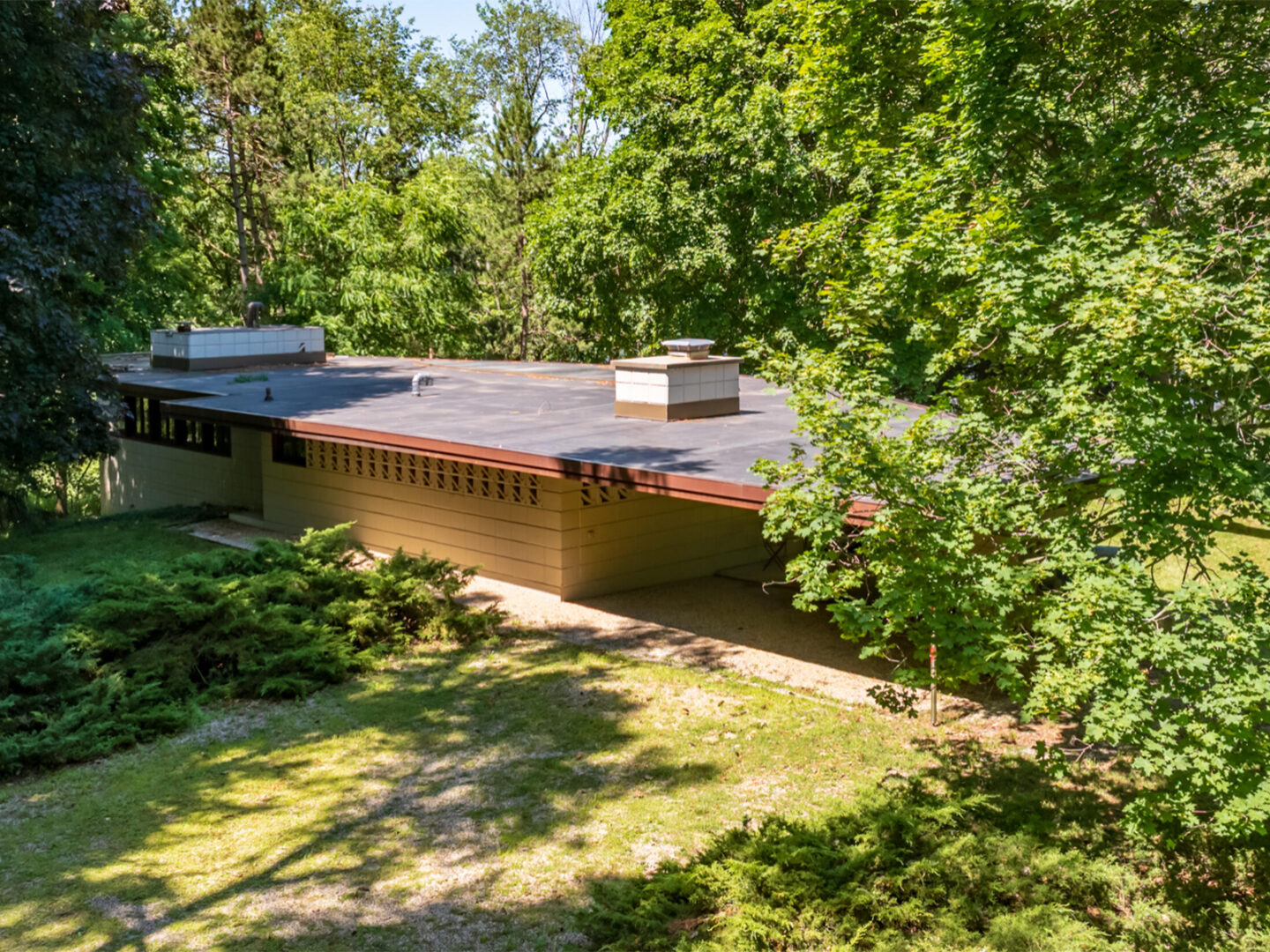 Frank Lloyd Wright’s Winn House for sale