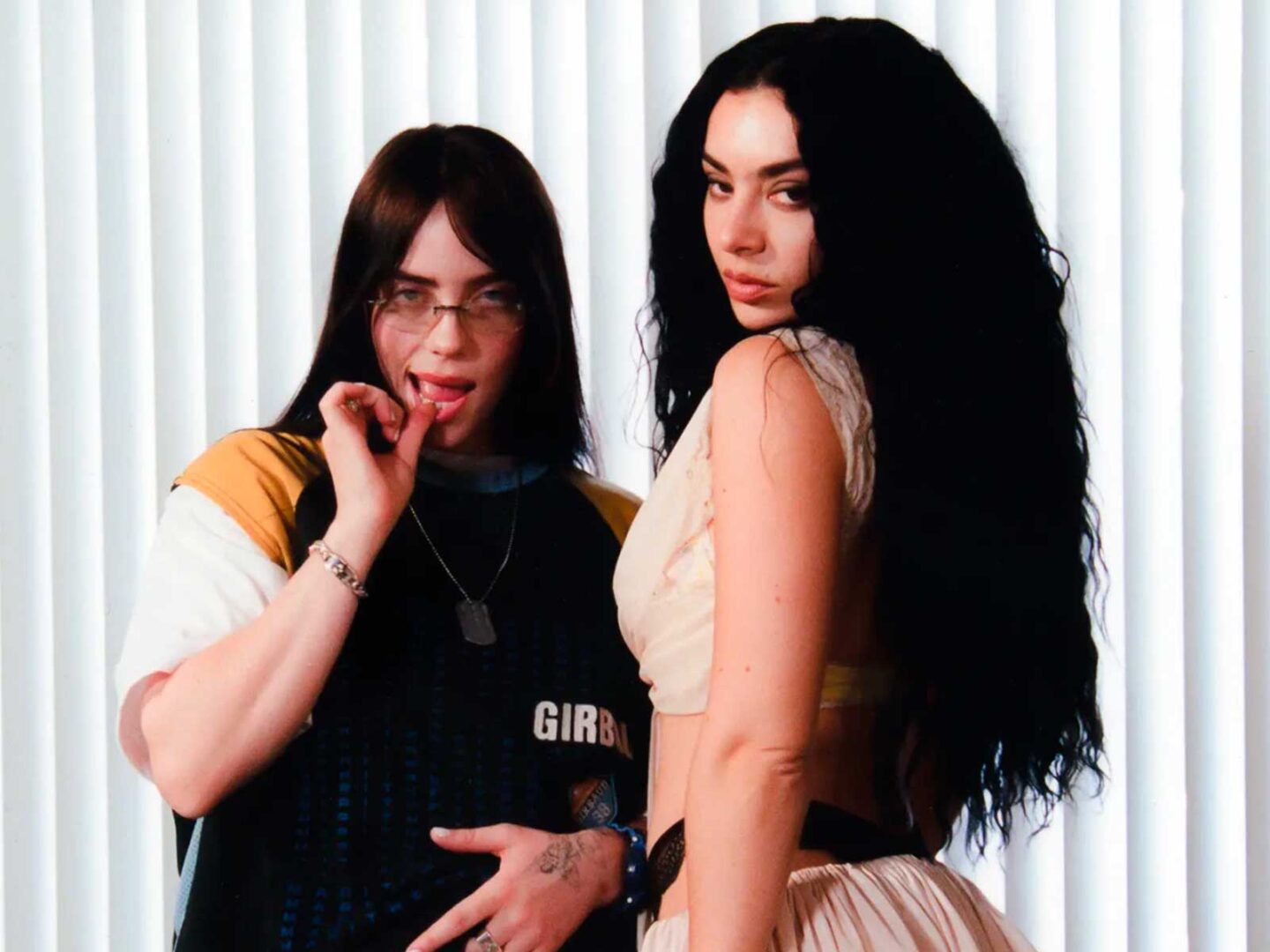 Todo lo que debes saber sobre el remix de ‘Guess’ de Charli XCX y Billie Eilish