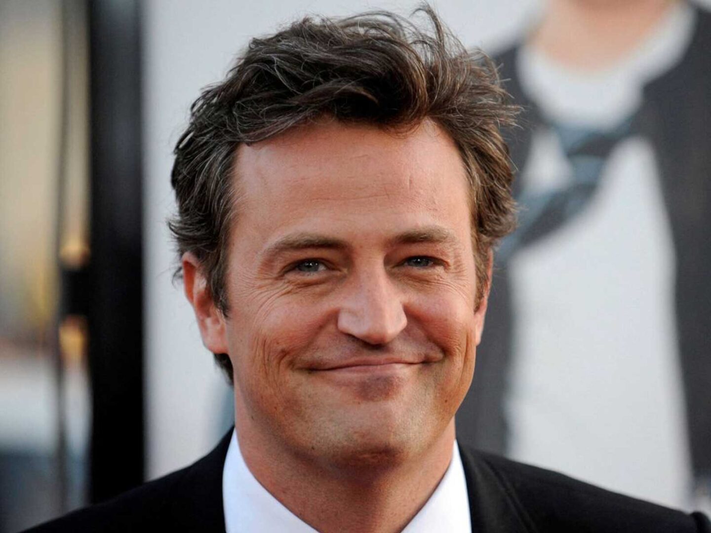 Detienen a 5 personas por la muerte de Matthew Perry