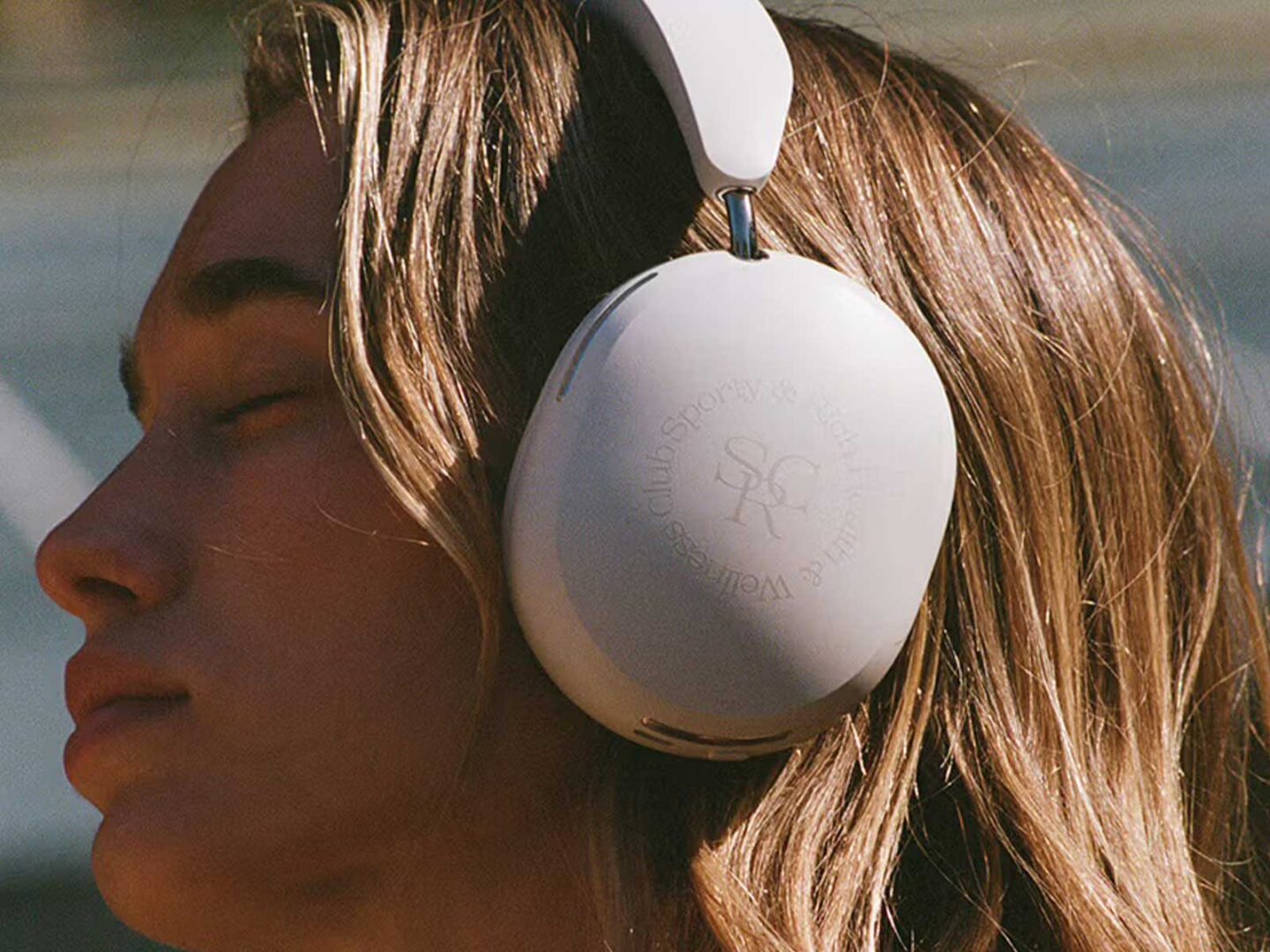 Sporty & Rich and Sonos unveil new headphones that elevate the tennis-core