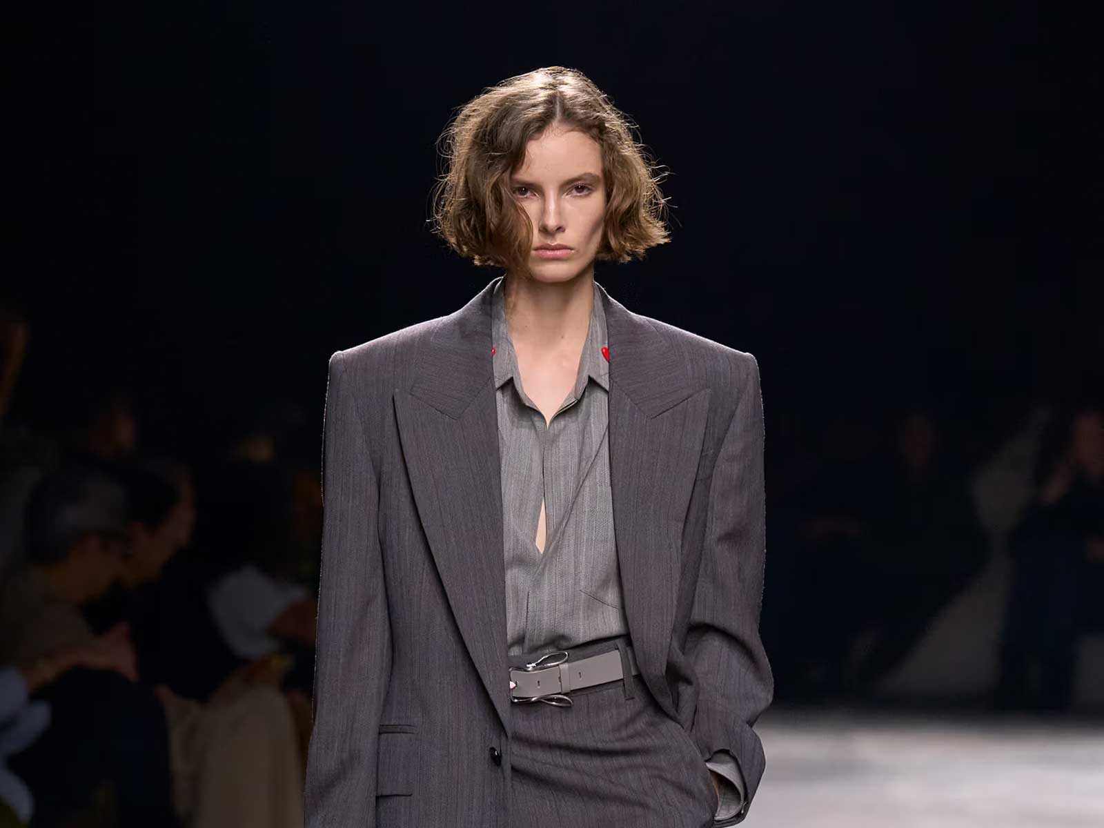 Matthieu Blazy revisita los códigos de la infancia para Bottega