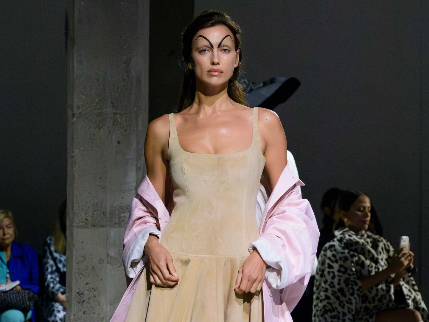 Marni SS25 Vol.2: cuando la belleza se persigue, pero nunca se atrapa