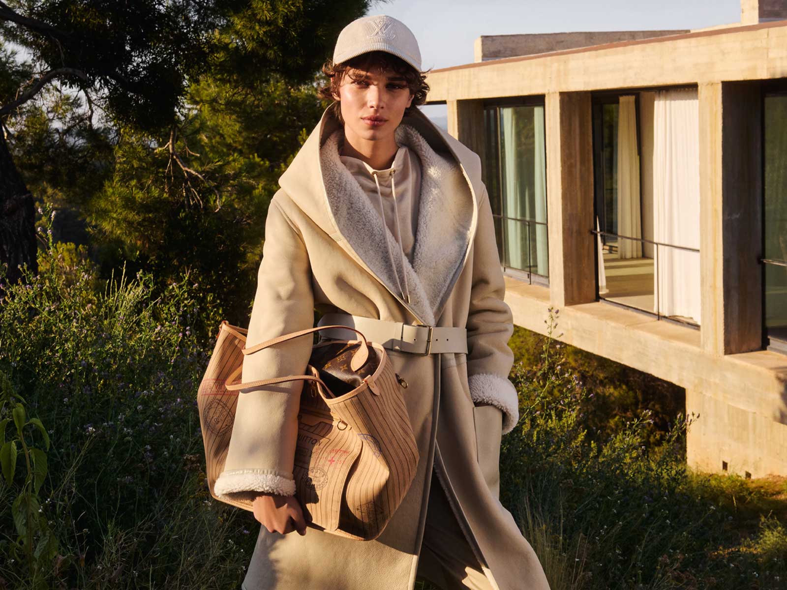 Louis Vuitton presents its new Flight Mode collection - HIGHXTAR.