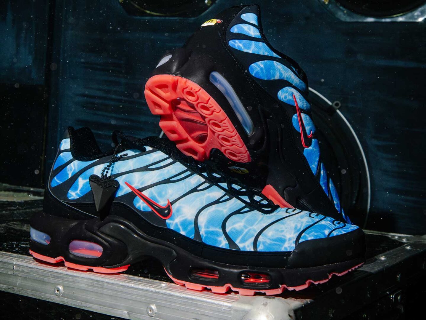 Nike TN presents exclusive design together with Foot Locker TN SHARK HIGHXTAR