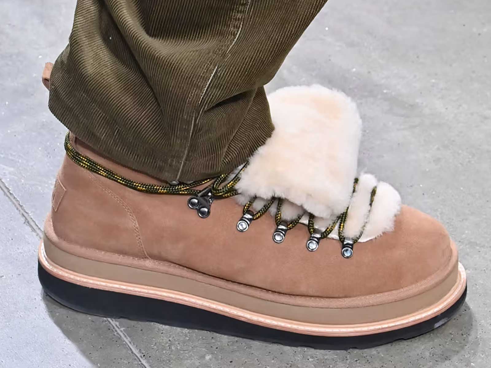 sacai ブーツ Sacai and UGG conquer the Palais de Tokyo with their FW25