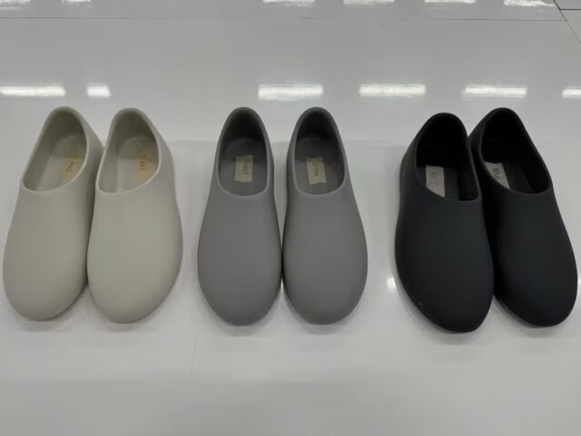 Ye reveals new colorways of the SL-01 silhouette