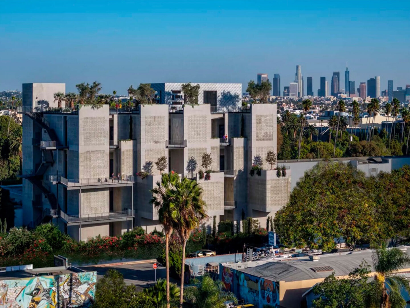 Así es el Gower Court Mausoleum de Los Ángeles