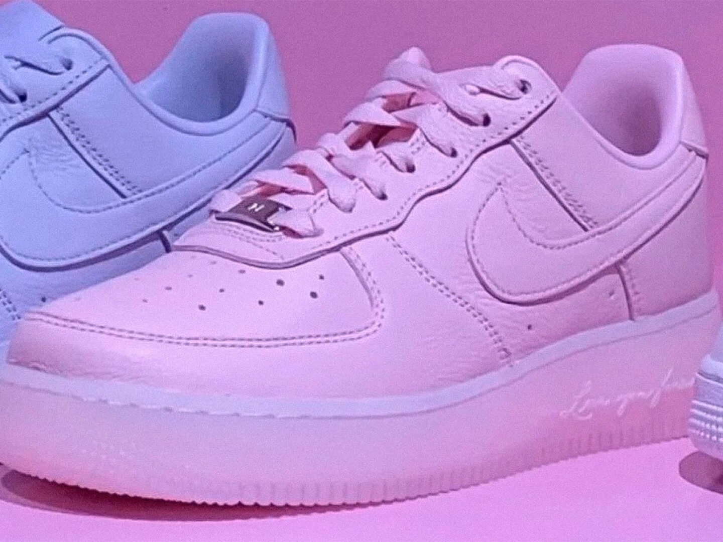 Primeras imágenes de las NOCTA x Nike Air Force 1 Low ‘Pink Foam’