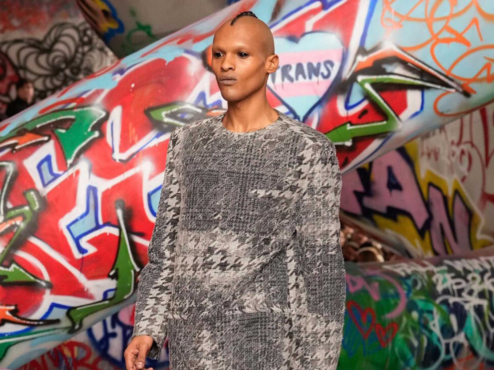 A.E.マルティ☆ファッションプレートーUN PEU D'OMBRE ENFIN Diesel FW25: A manifesto of rupture, freedom and art - HIGHXTAR.