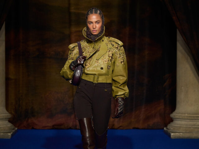 Burberry FW25: Una escapada a la campiña inglesa (con mucho estilo)