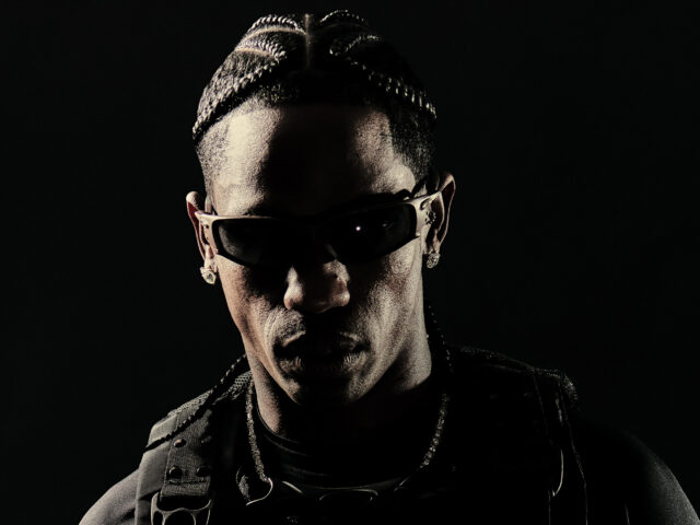 Travis Scott se convierte en Chief Visionary de Oakley