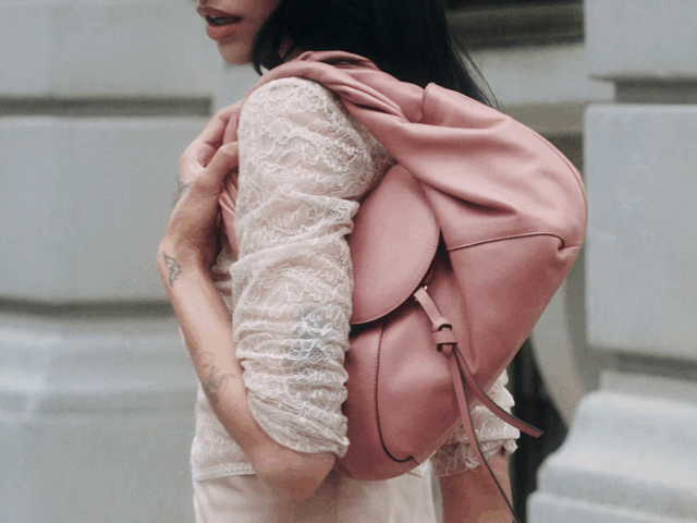 El Fendi Spy Bag está de vuelta: el ícono Y2K regresa